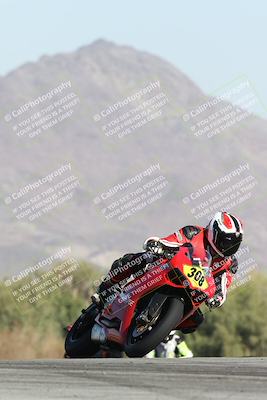 media/Dec-01-2025-Moto Forza (Mon) [[2daa91e15f]]/2-Intermediate Group/Session 2 Turn 9 Entry/